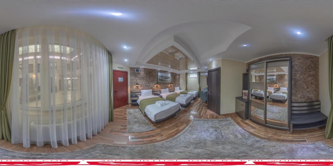 Hotel Novotheos 오라데아 외부 사진